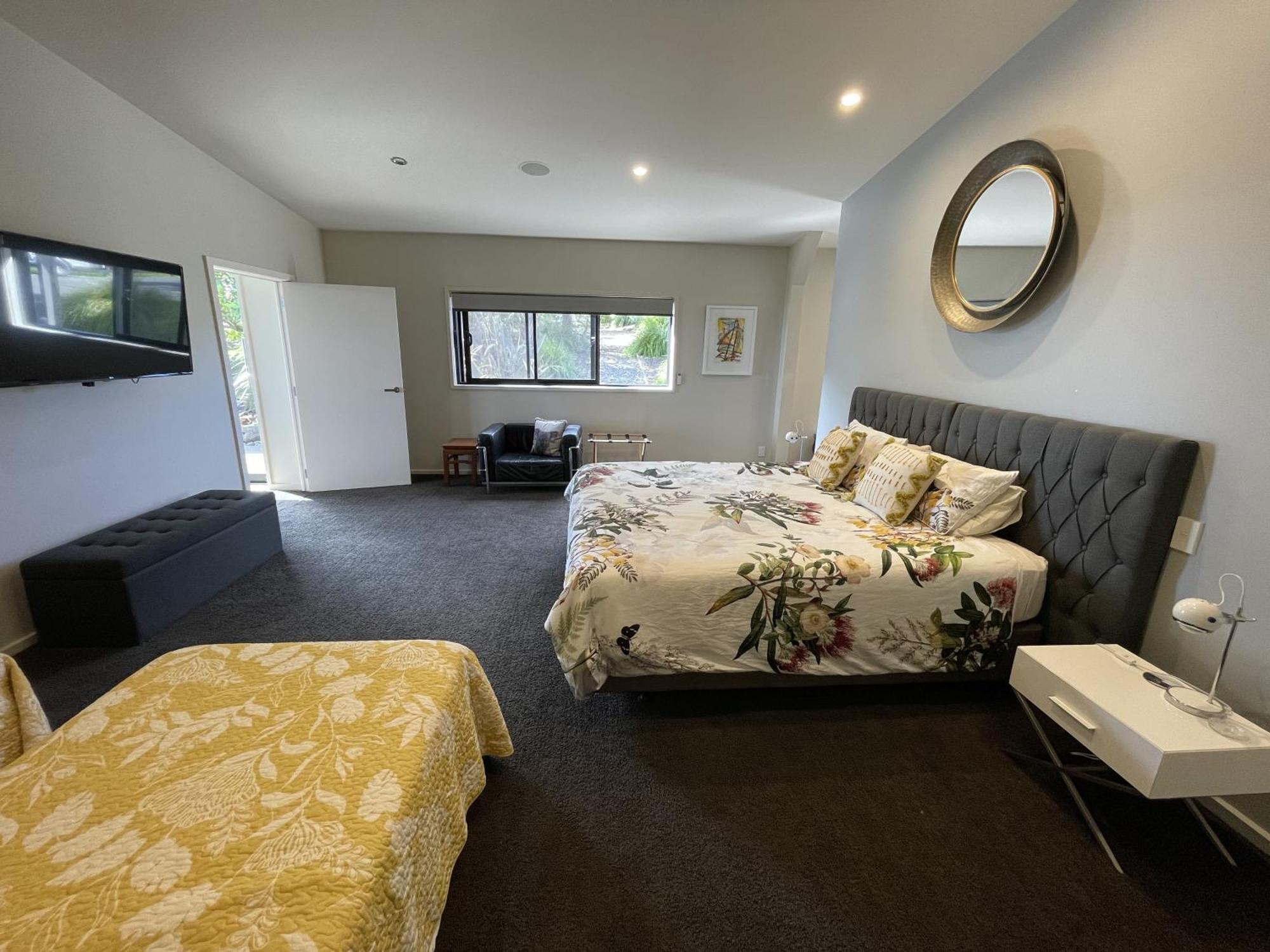 Matapouri & Tutukaka Spectacular Coastal Views- Aroha Luxury Guest Suite Esterno foto